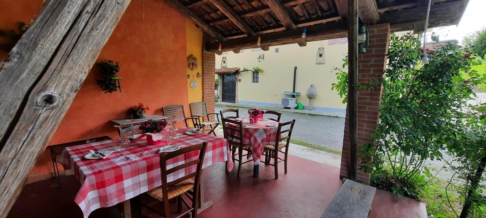 Ca Trifolera Barbaresco - Romantico Cascinale Con Antica Cantina Nel Cuore Delle Langhe - Degustazione Vini Nella Nostra Cantina Kültér fotó