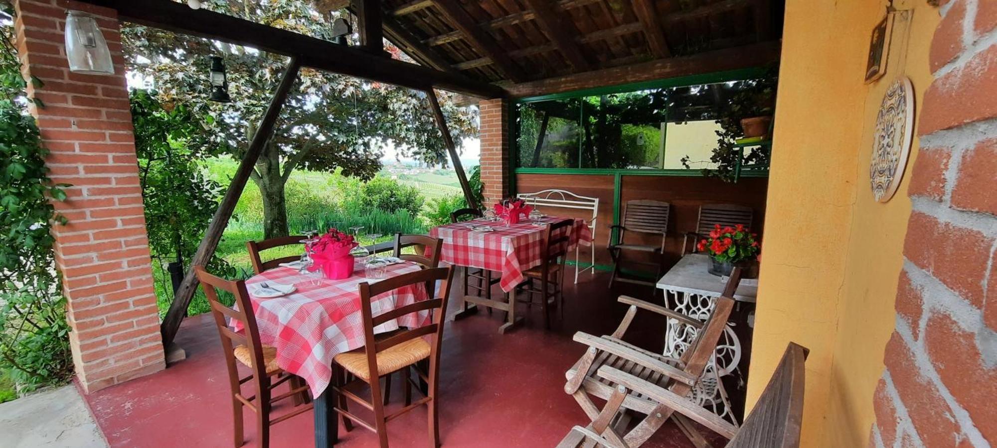 Ca Trifolera Barbaresco - Romantico Cascinale Con Antica Cantina Nel Cuore Delle Langhe - Degustazione Vini Nella Nostra Cantina Kültér fotó